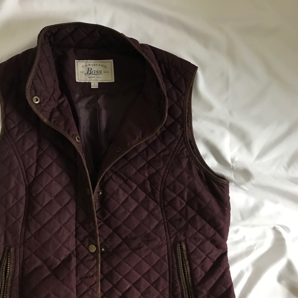 G.H. BASS | button down quilted vest